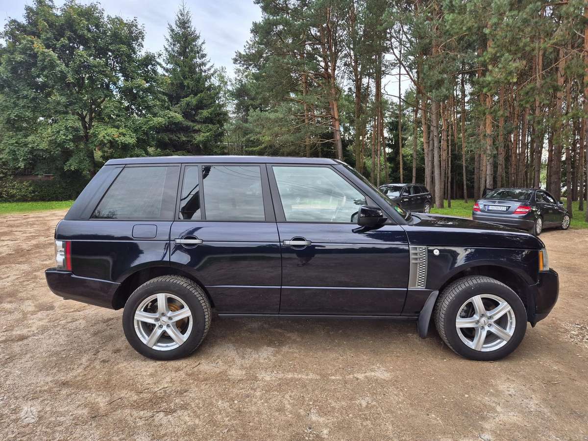 Land Rover 2010 — photo 7