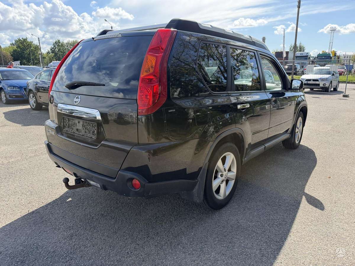 Nissan X-Trail 2008 — engine 1995 cm³, 150 HP (110kW)