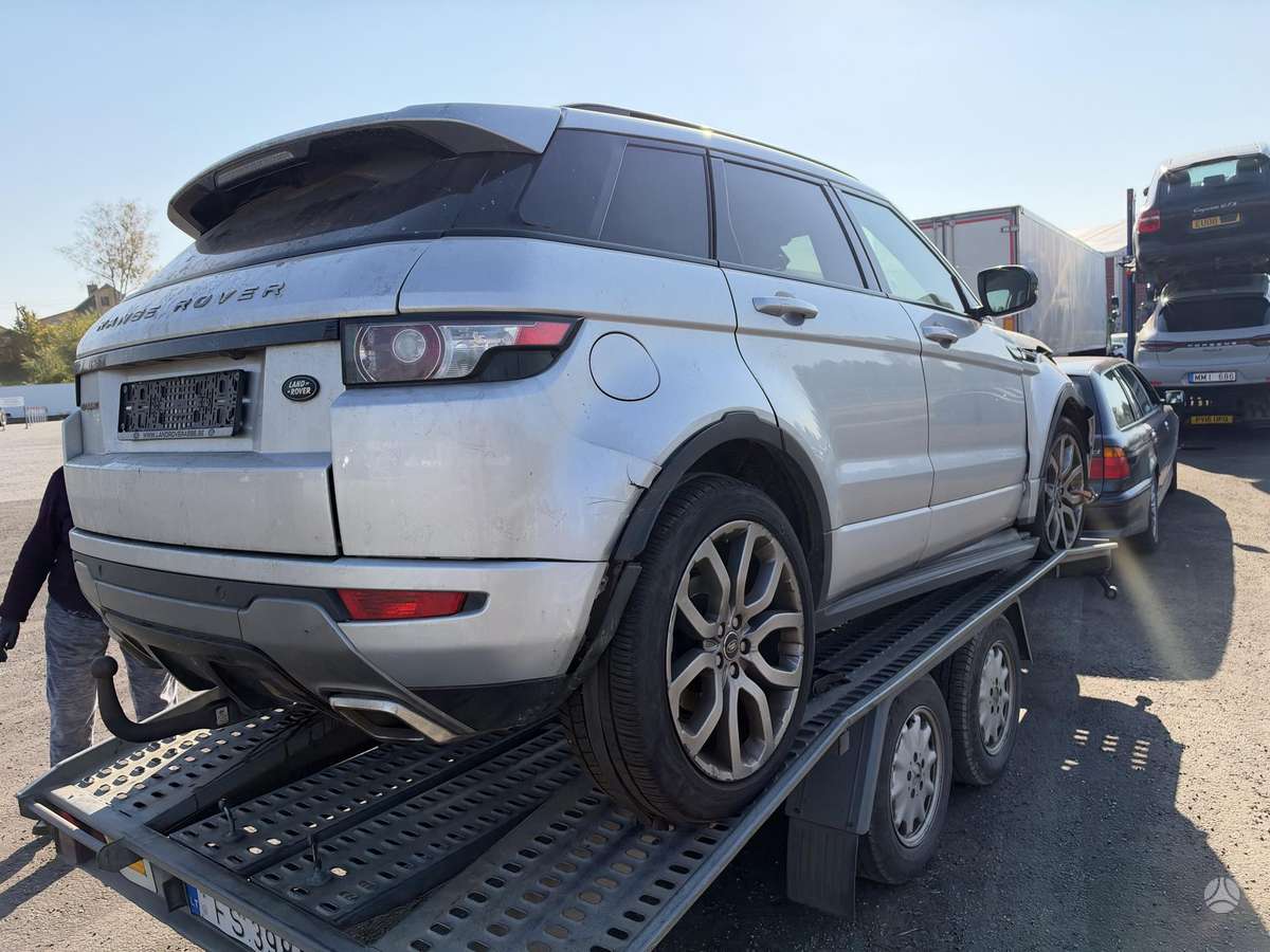 Land Rover 2013 — interior