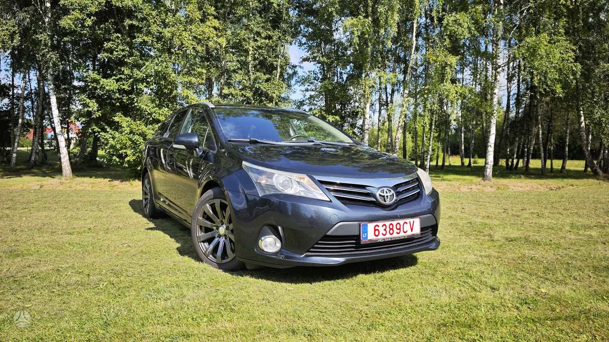 Toyota Avensis, 2012