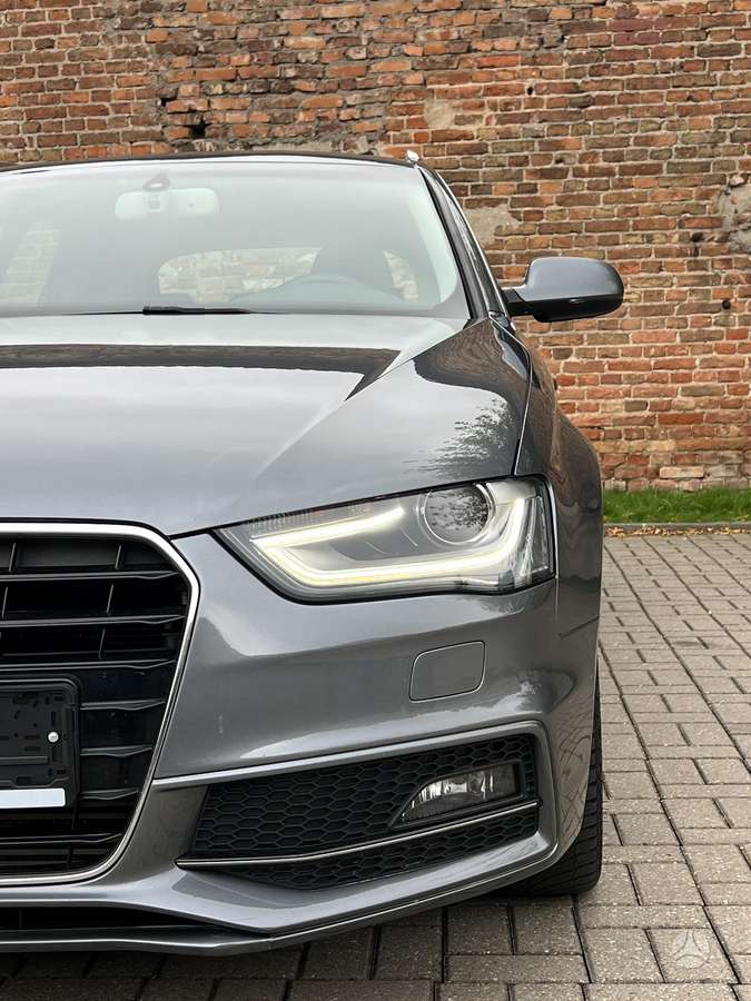Audi A4 2015 — photo 12