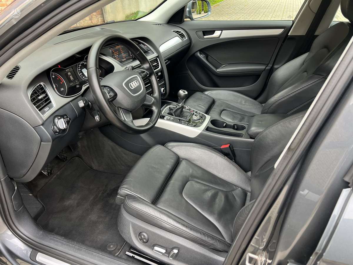 Audi A4 2015 — photo 13