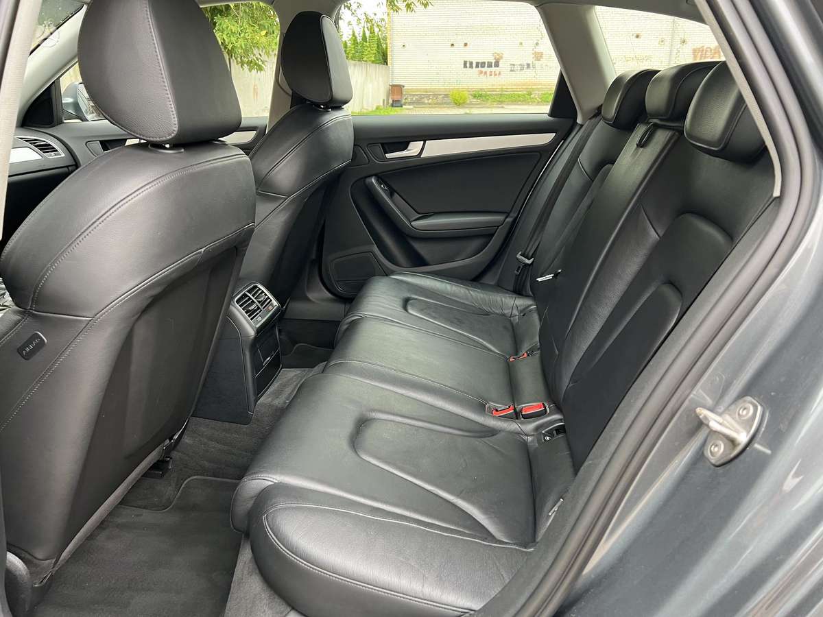 Audi A4 2015 — photo 14