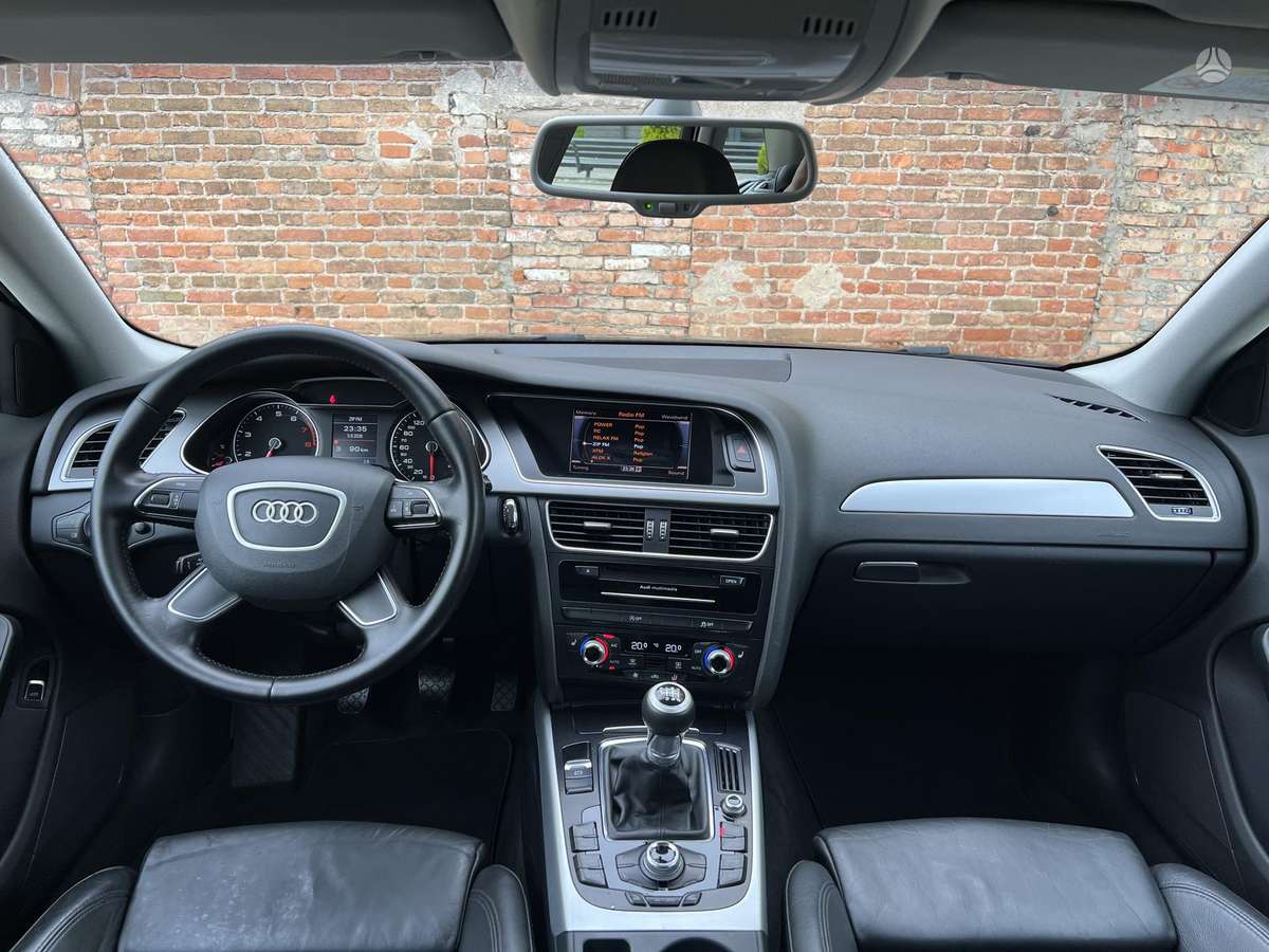 Audi A4 2015 — photo 16