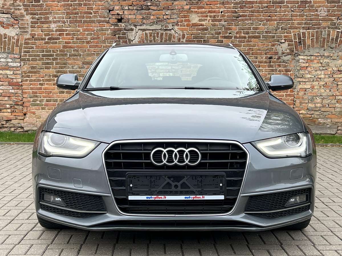 Audi A4 2015 — rear view