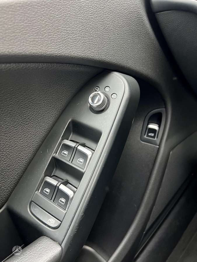 Audi A4 2015 — photo 25