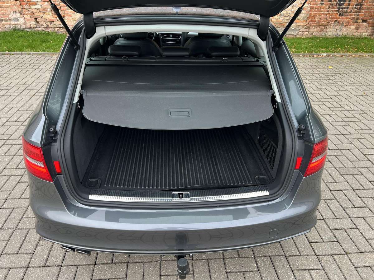 Audi A4 2015 — photo 28