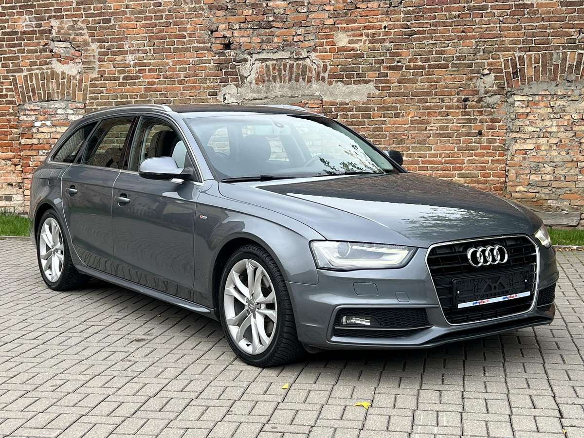 Audi A4 2015 — interior