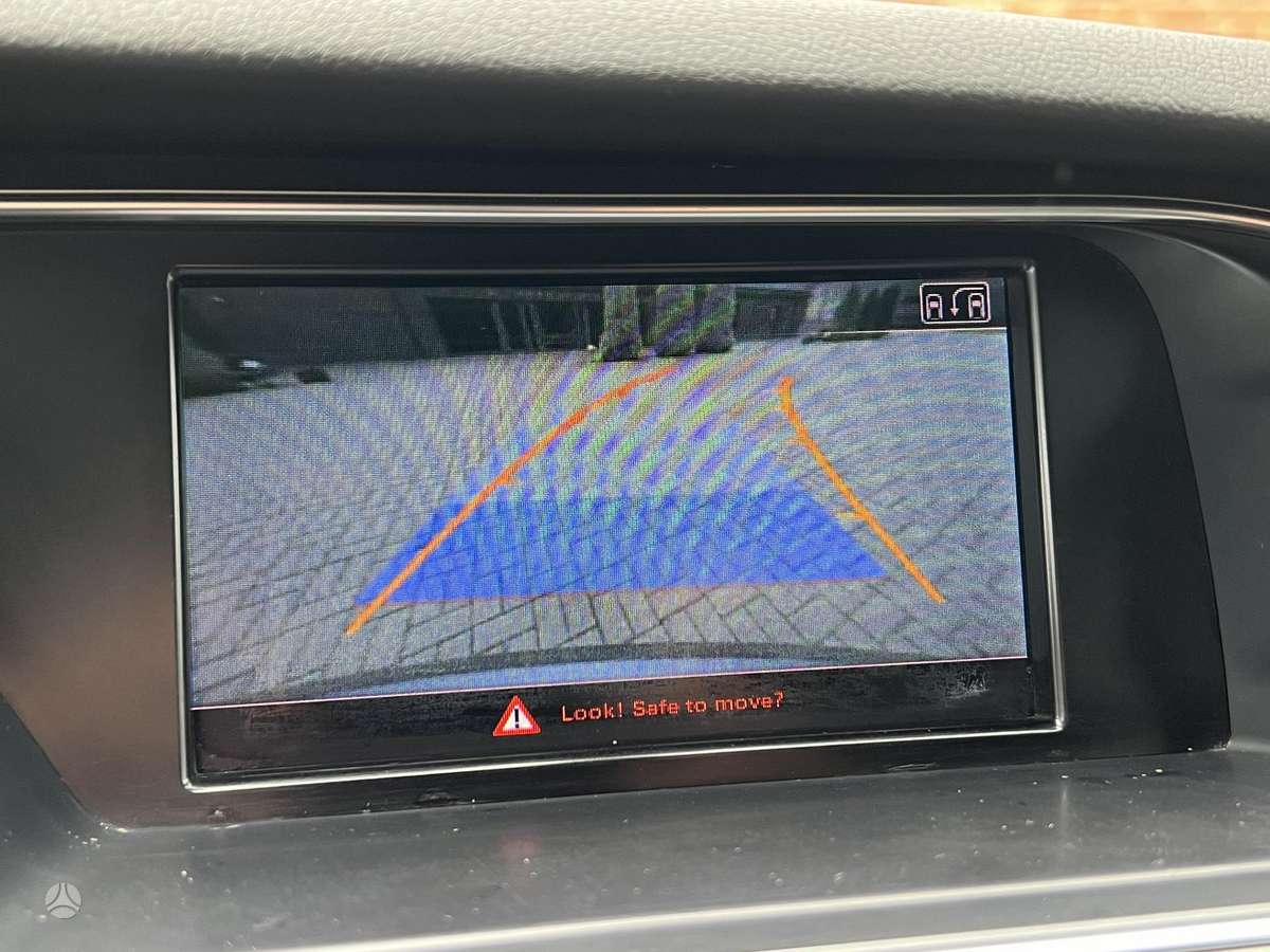 Audi A4 2015 — photo 31