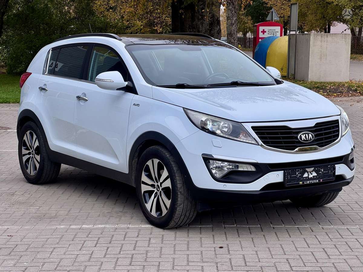 Kia Sportage 2013 — вигляд ззаду