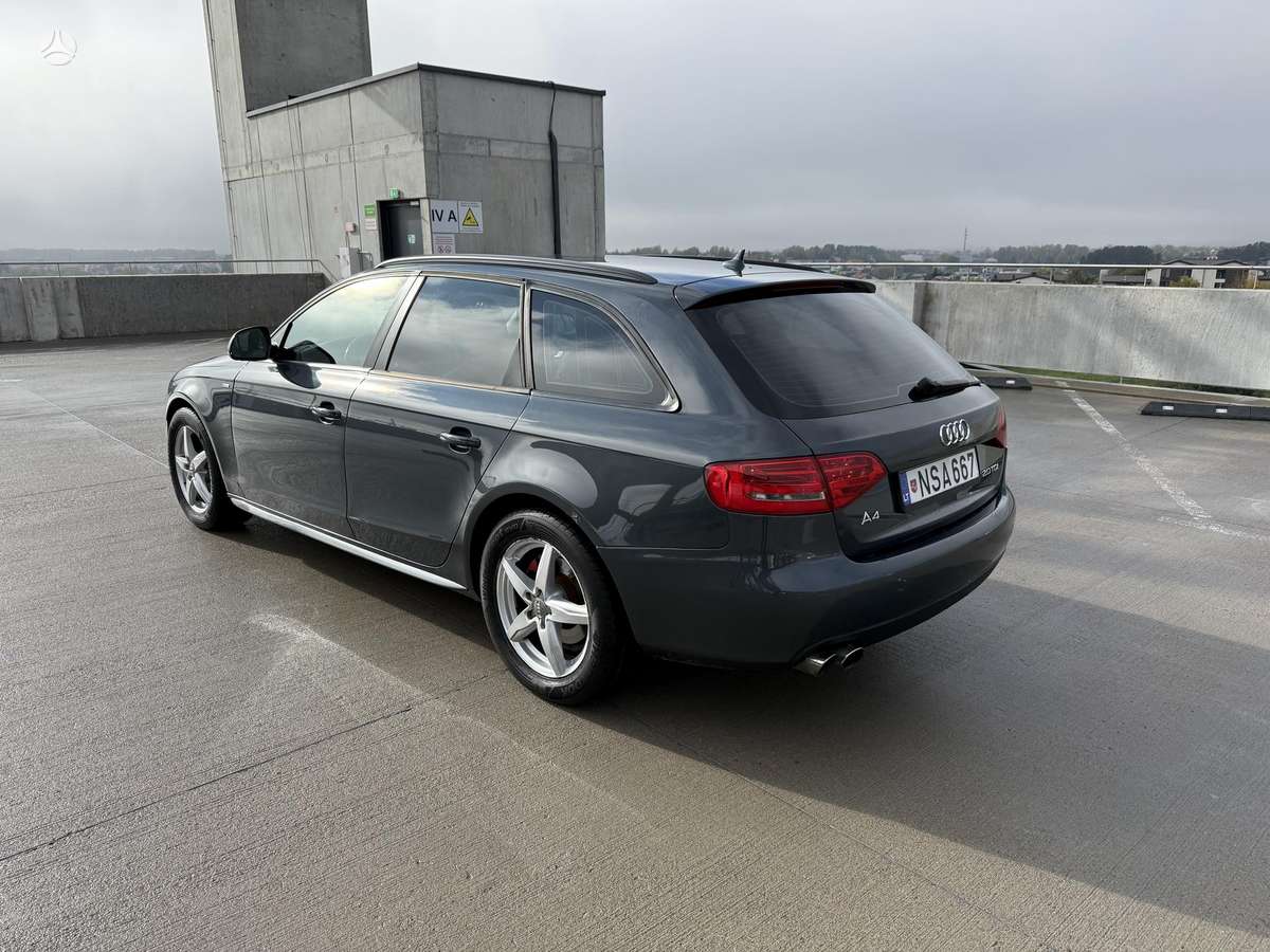 Audi A4 2009 — photo 5