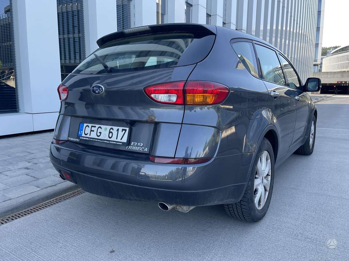 Subaru Tribeca 2006 — rear view