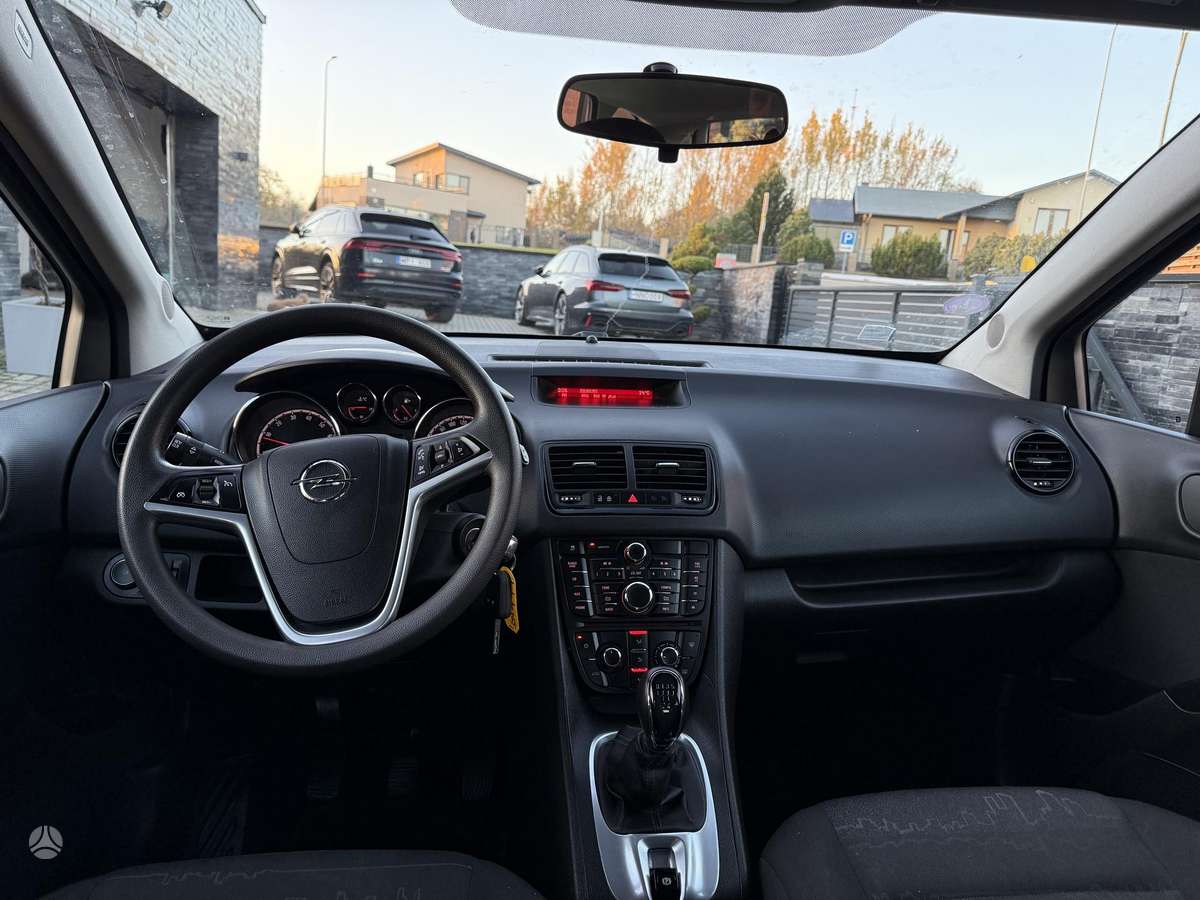 Opel Meriva 2015 — фото 17