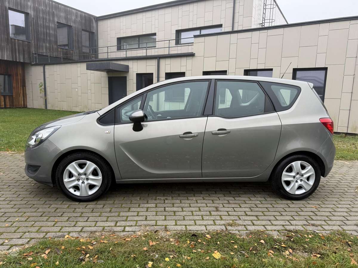 Opel Meriva 2015 — двигун 1364 cm³, 120 HP (88kW)