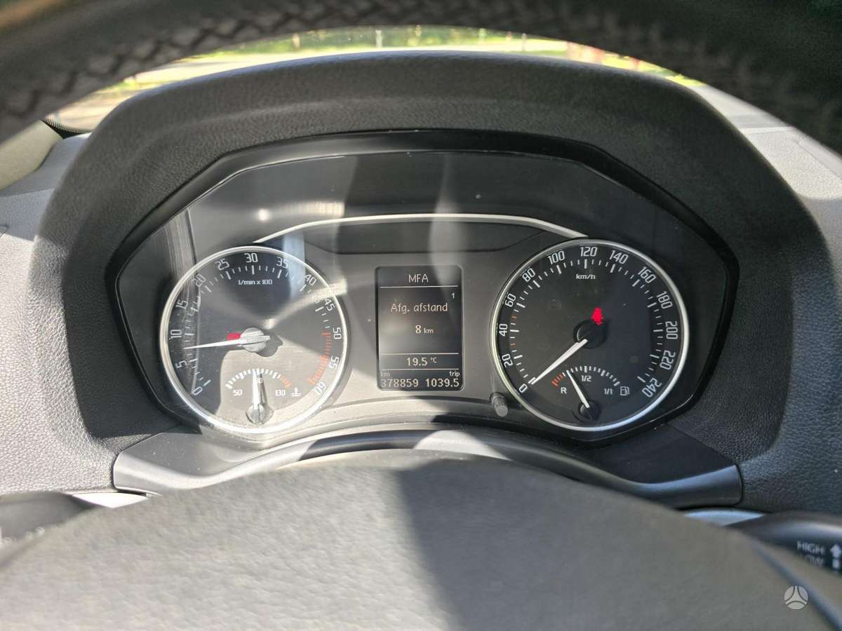 Skoda Octavia 2012 — photo 13