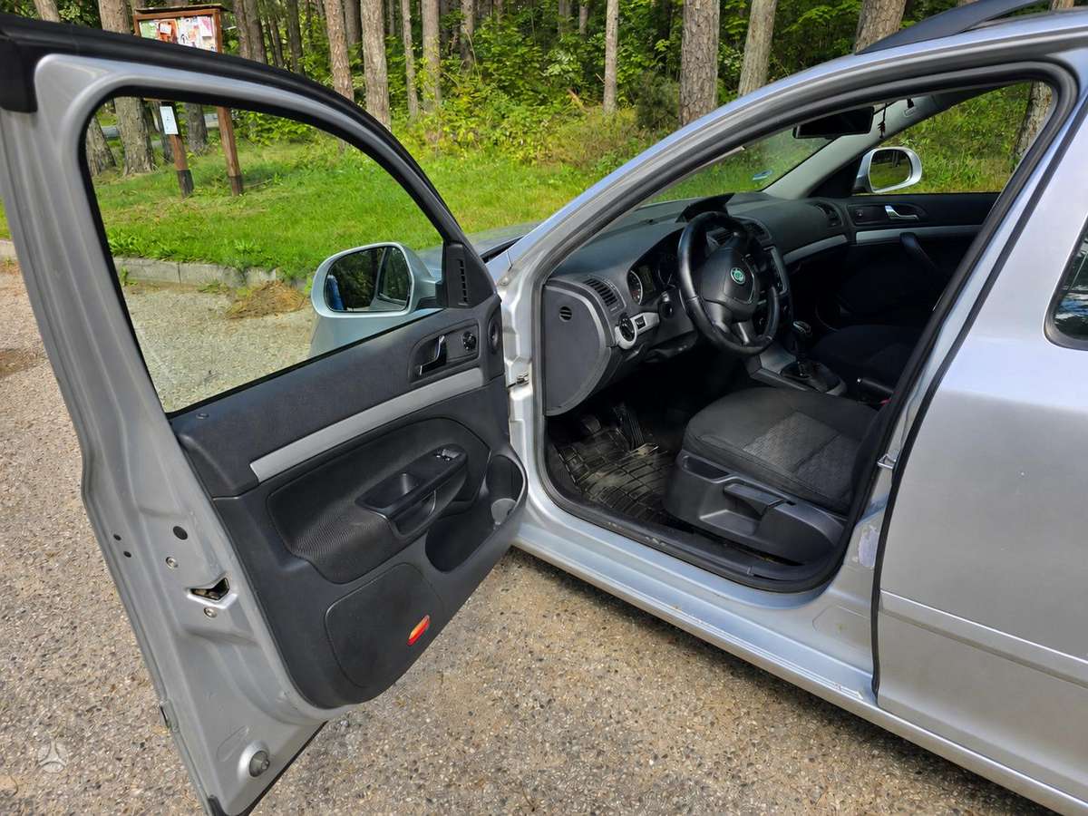 Skoda Octavia 2012 — photo 9