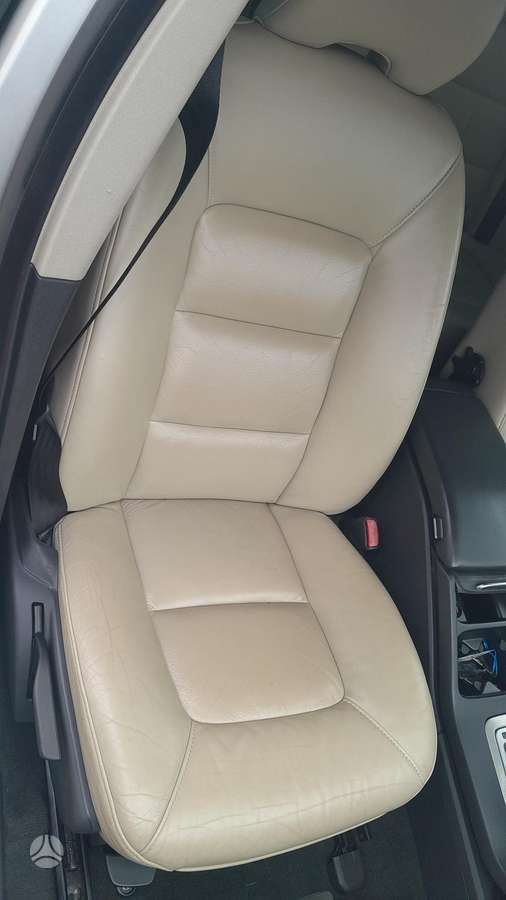 Volvo V70 2008 — photo 10