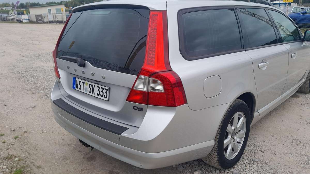 Volvo V70 2008 — photo 7