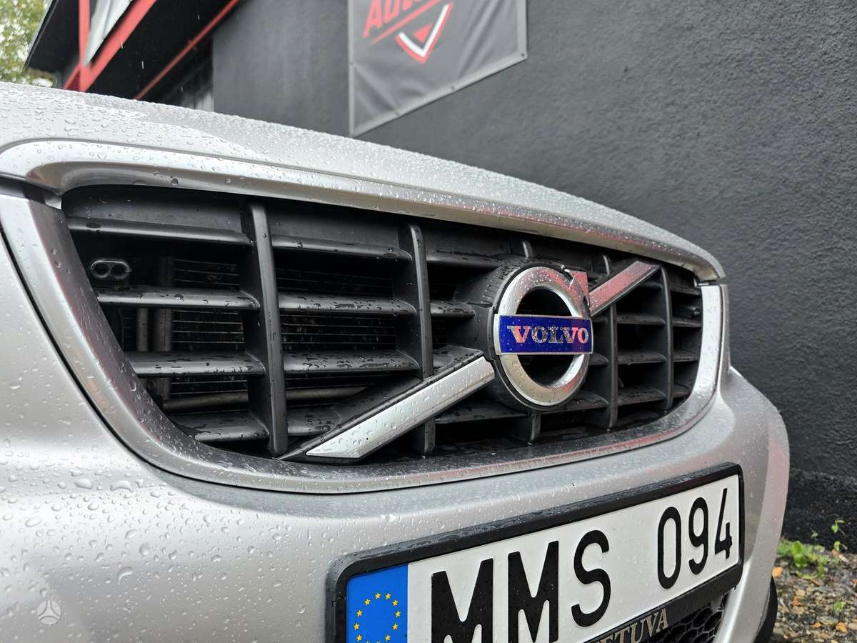 Volvo XC60 2009 — photo 13