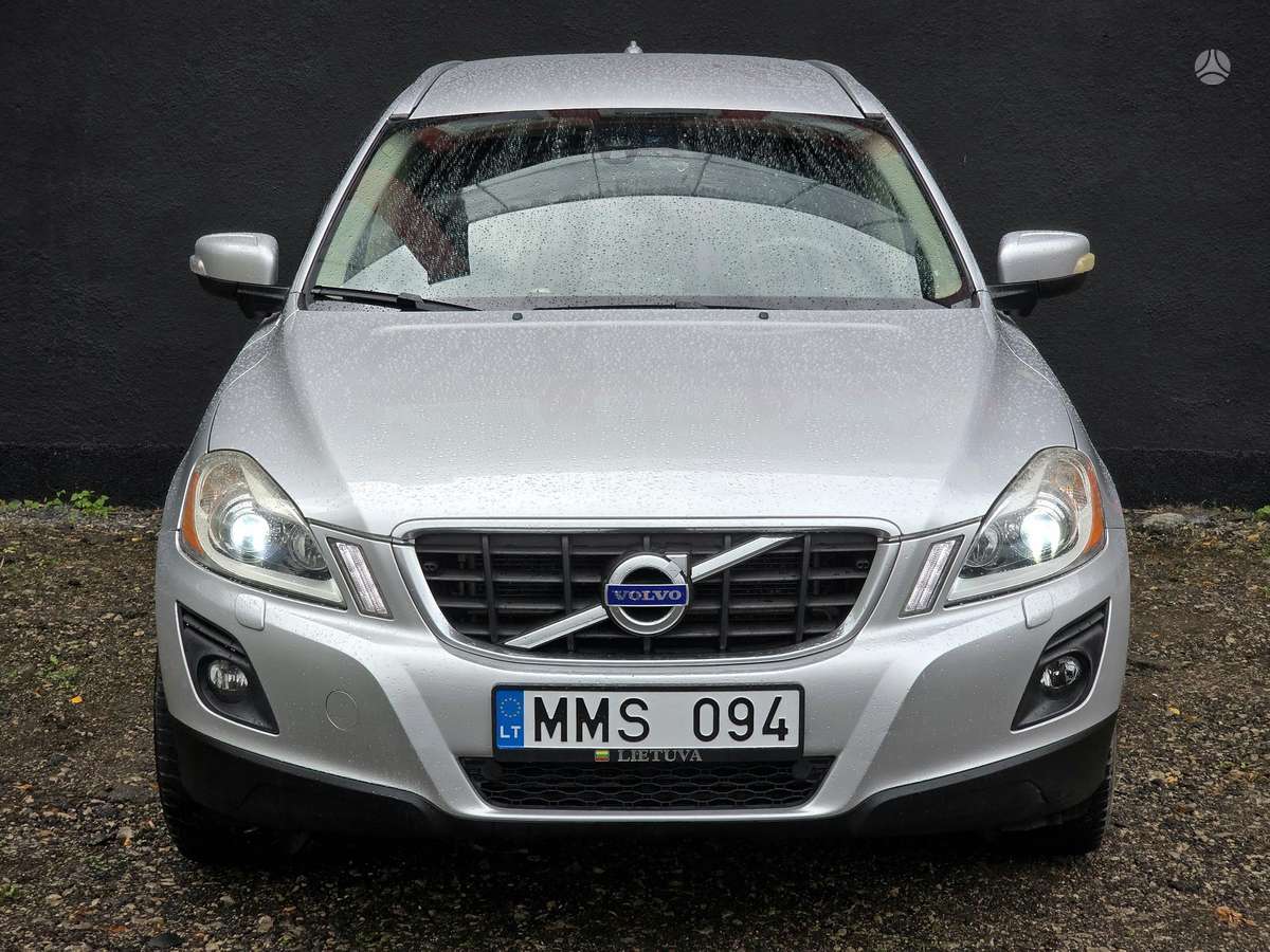 Volvo XC60 2009 — rear view