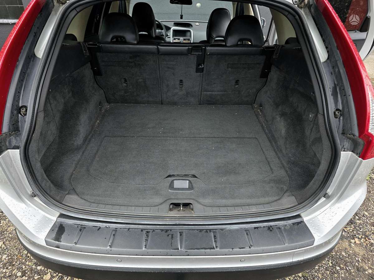 Volvo XC60 2009 — photo 29