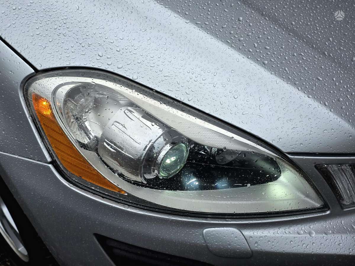 Volvo XC60 2009 — photo 9