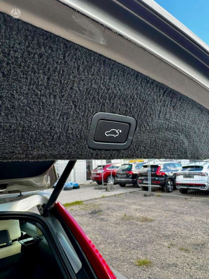Volvo XC60 2012 — photo 10