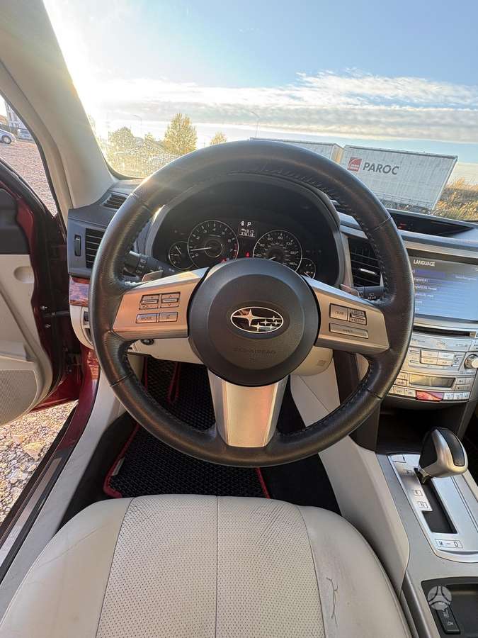 Subaru Outback 2012 — фото 13