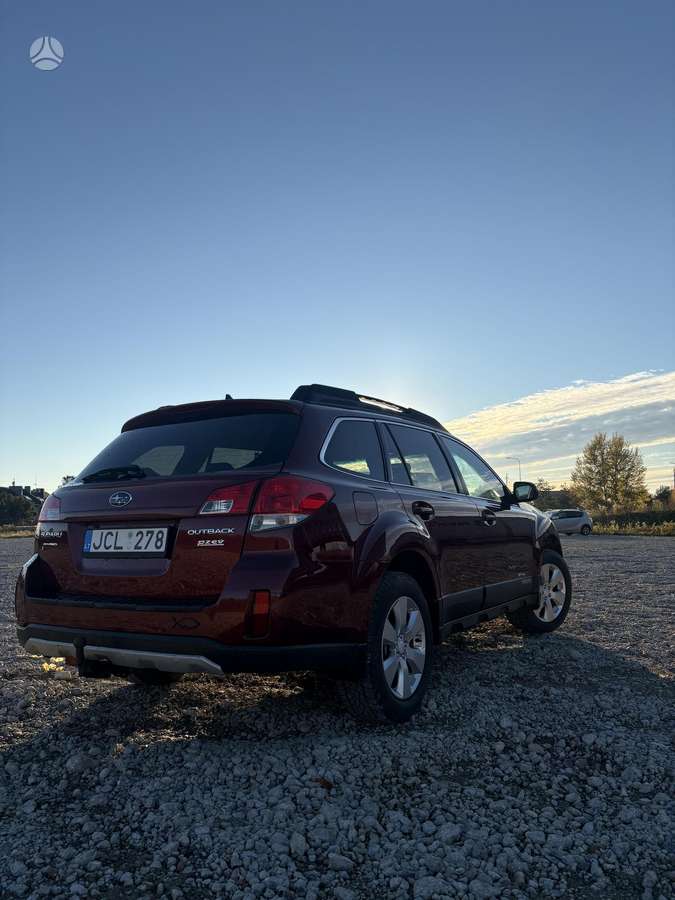 Subaru Outback 2012 — фото 5