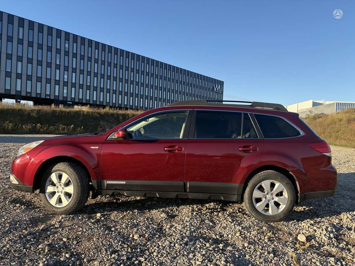 Subaru Outback 2012 — фото 8