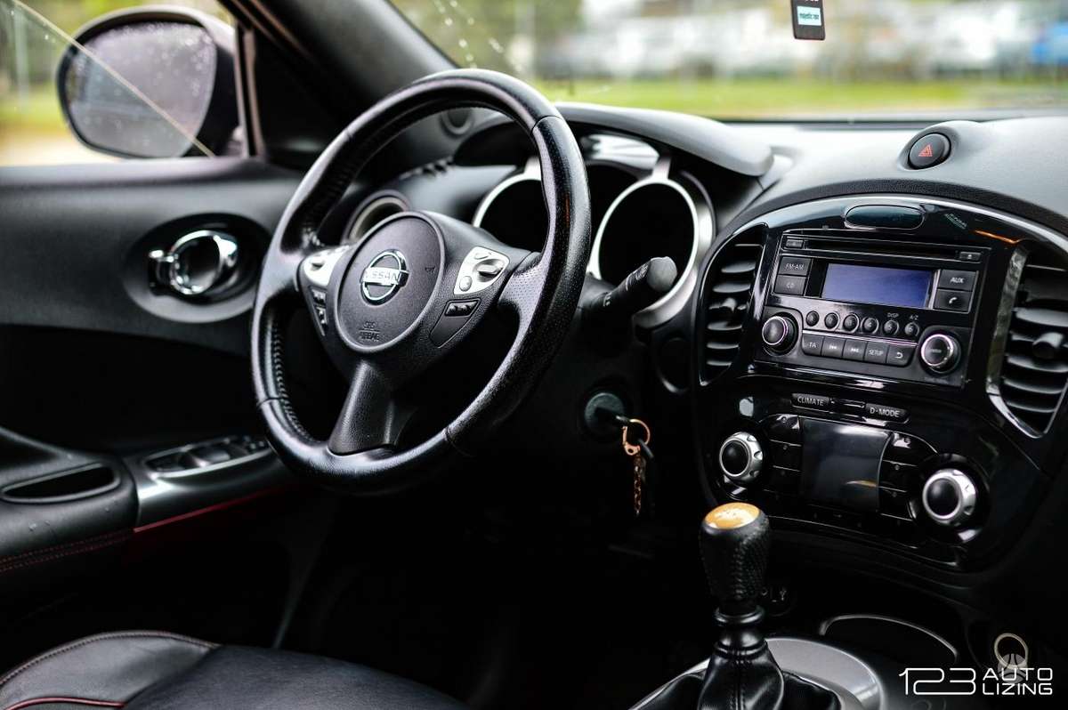 Nissan Juke 2011 — photo 13