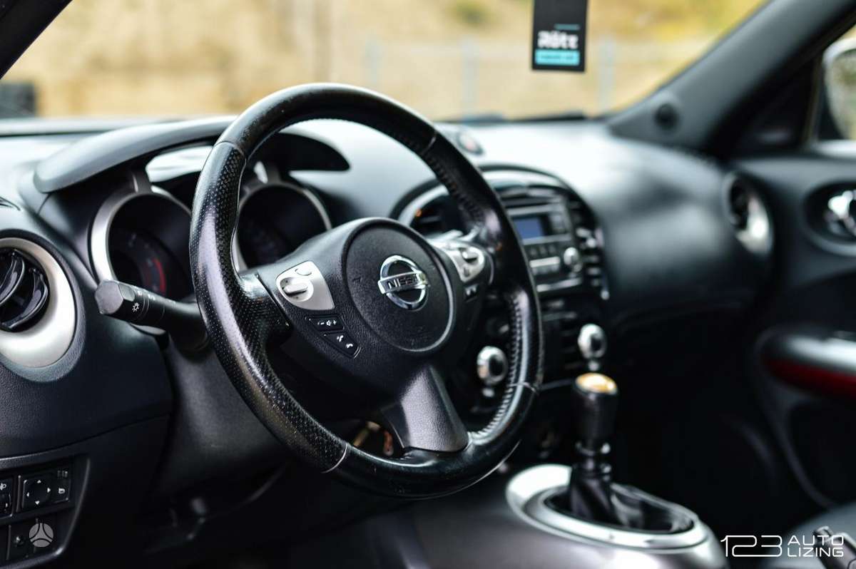 Nissan Juke 2011 — photo 18