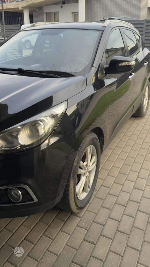 Hyundai ix35 2010 — photo 13