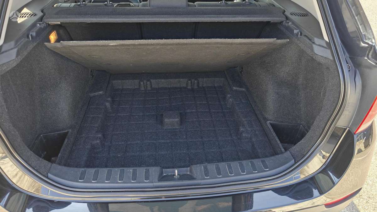 BMW X1 2010 — photo 12