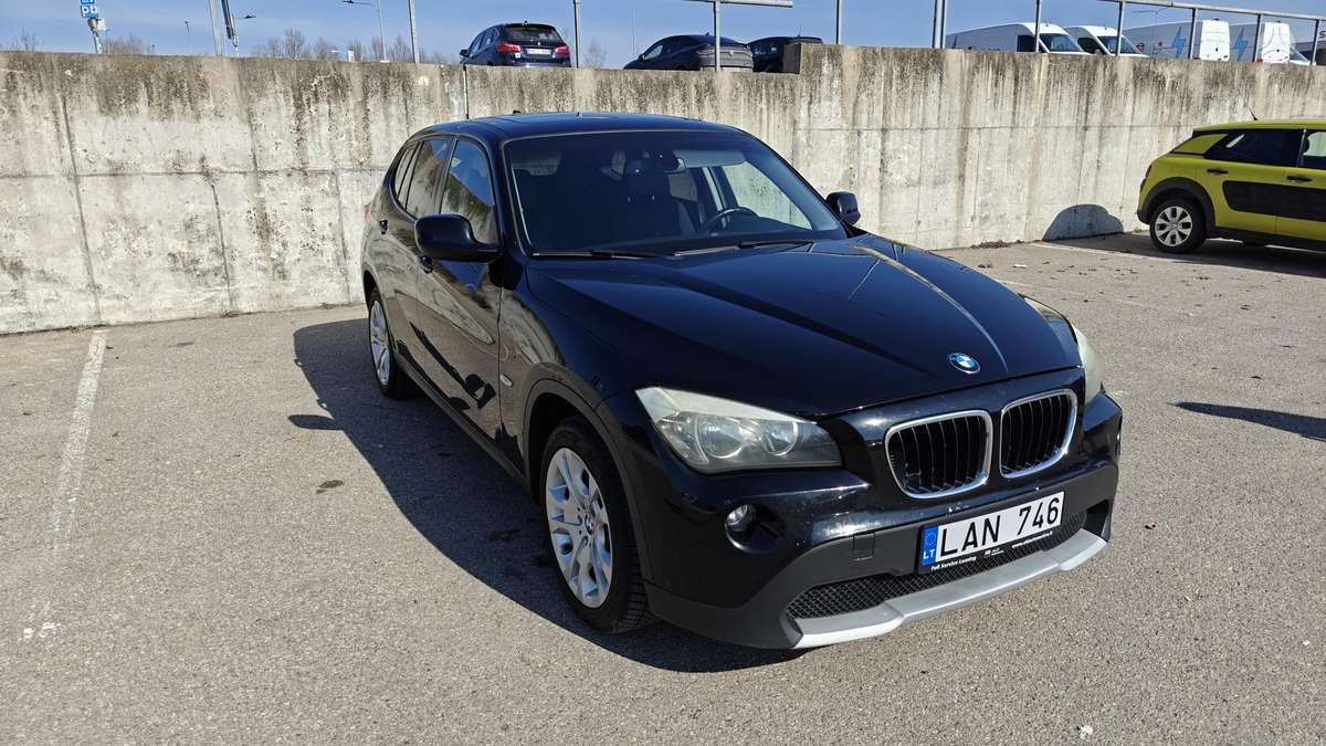 BMW X1 2010 — photo 20