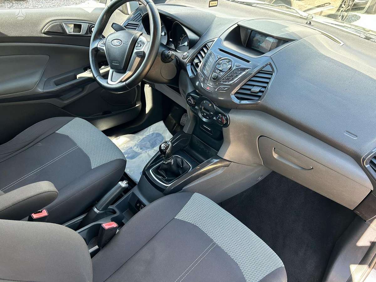Ford EcoSport 2014 — фото 12