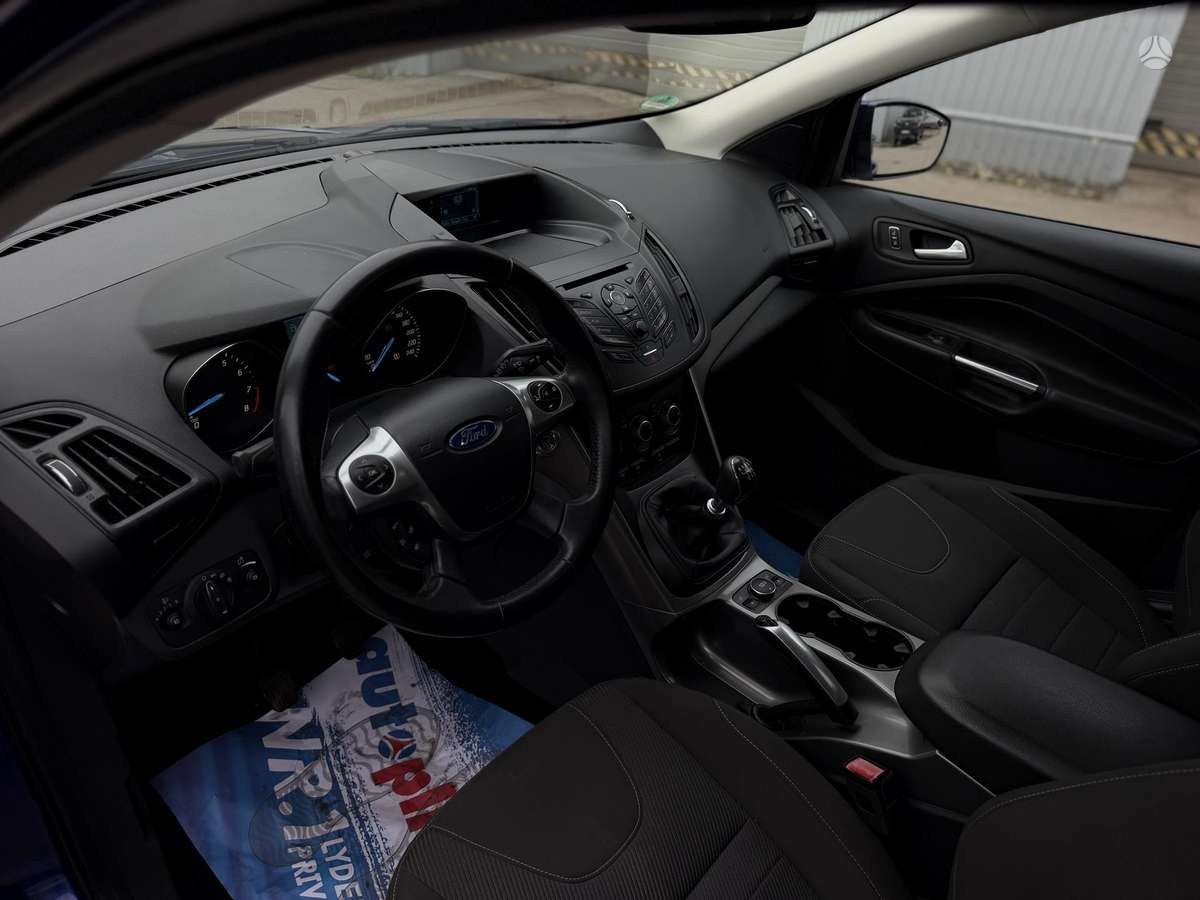 Ford Kuga 2014 — photo 22