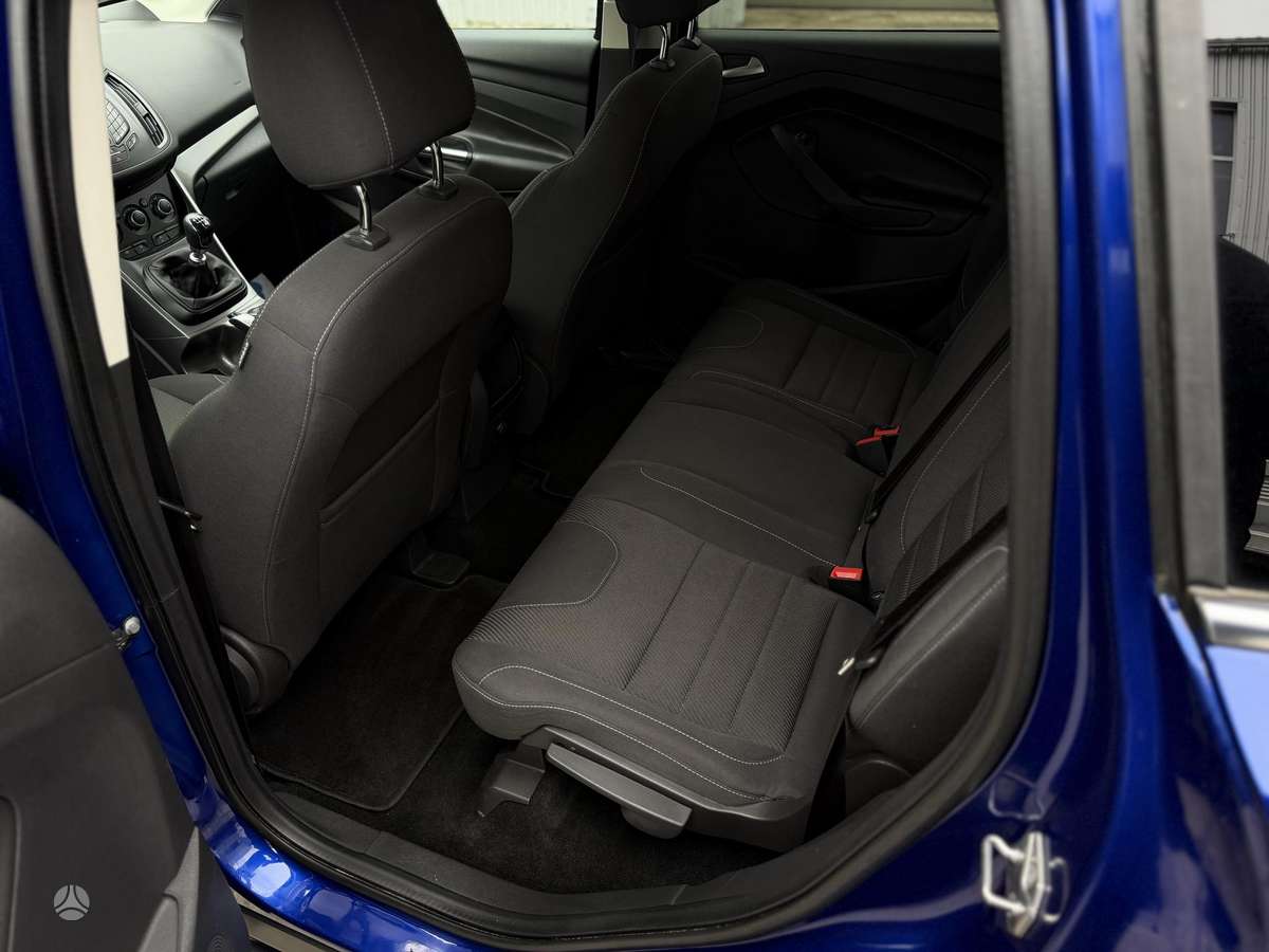 Ford Kuga 2014 — photo 24