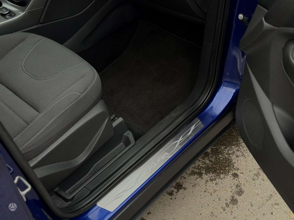Ford Kuga 2014 — photo 25