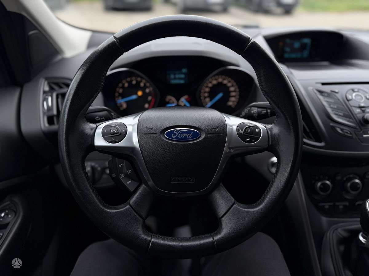 Ford Kuga 2014 — photo 29