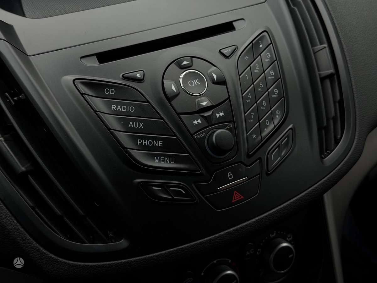 Ford Kuga 2014 — photo 31