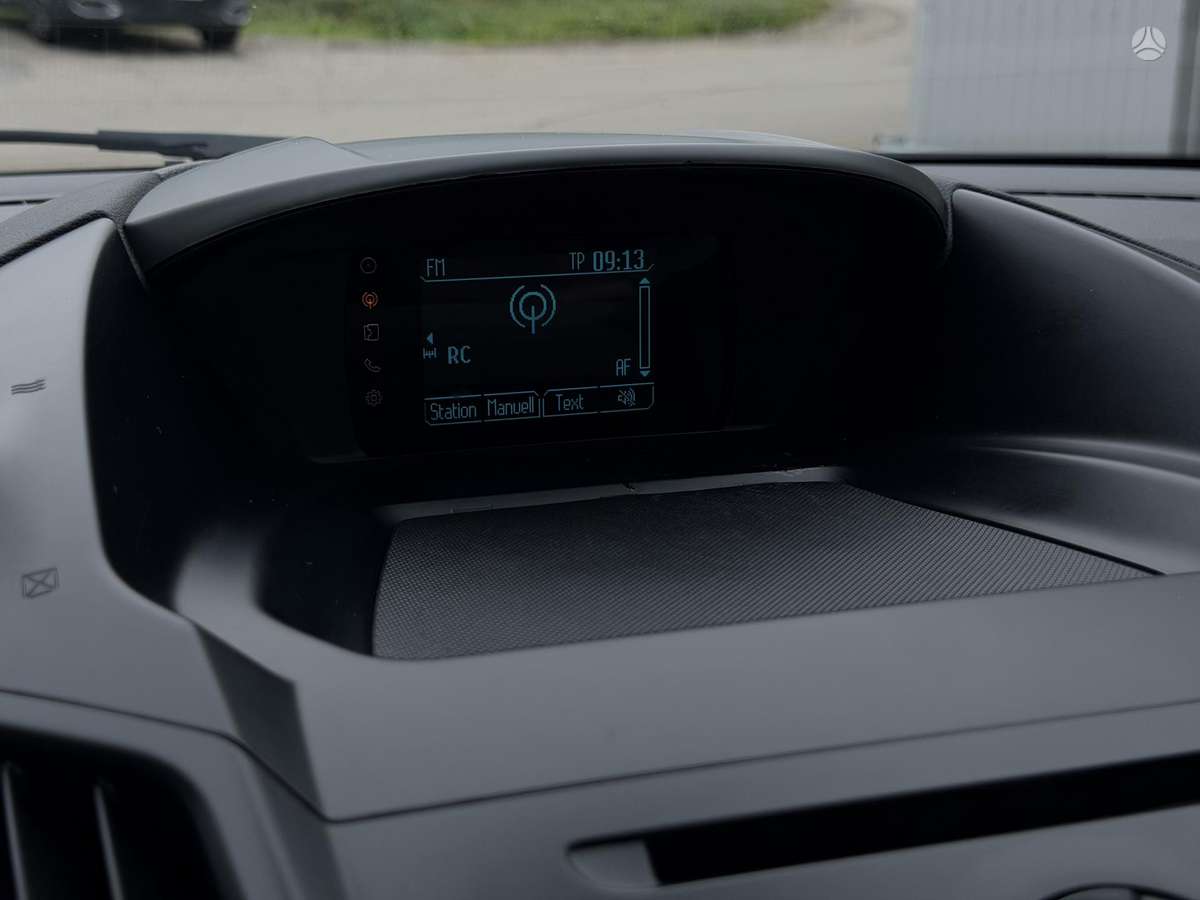 Ford Kuga 2014 — photo 33