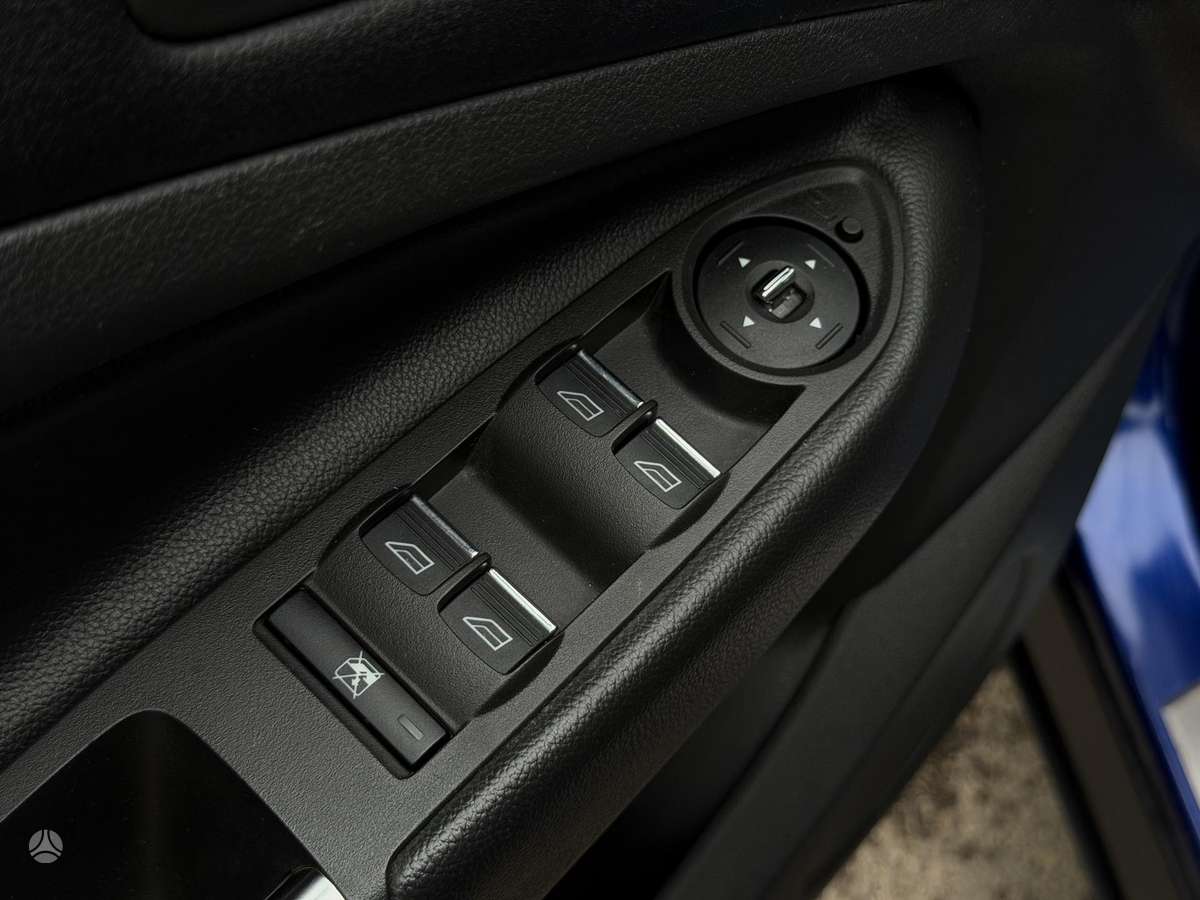 Ford Kuga 2014 — photo 35