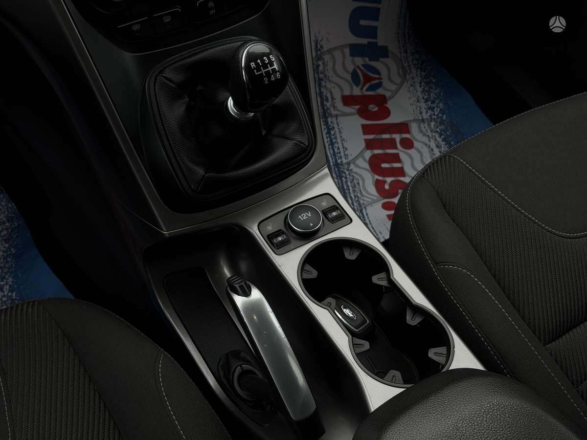 Ford Kuga 2014 — photo 37