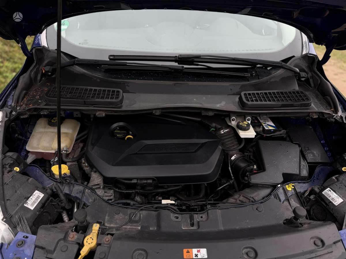 Ford Kuga 2014 — photo 39