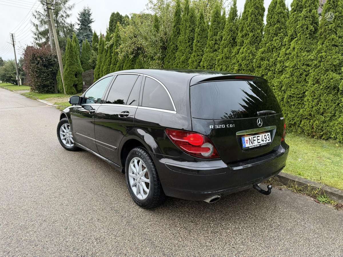 Mercedes-Benz R320 2009 — photo 10