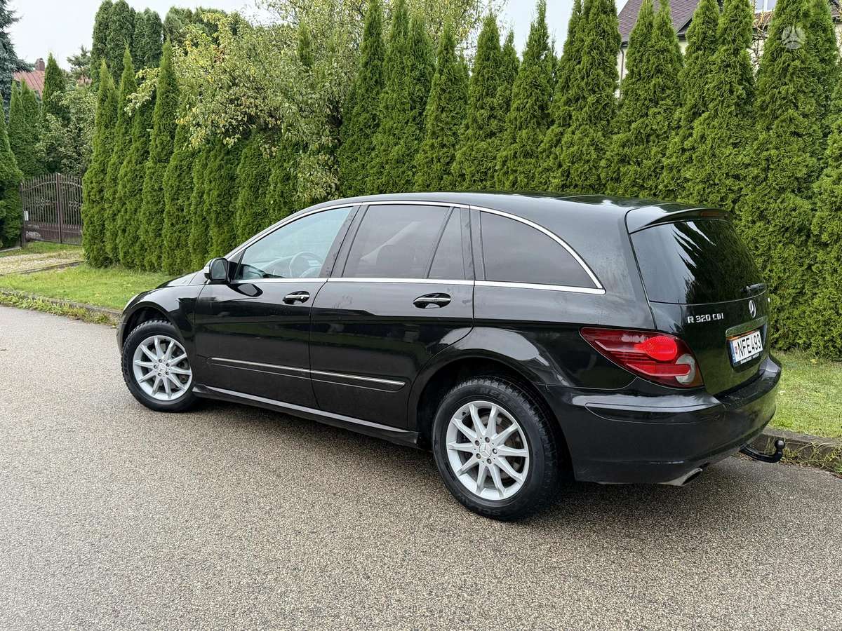 Mercedes-Benz R320 2009 — photo 12