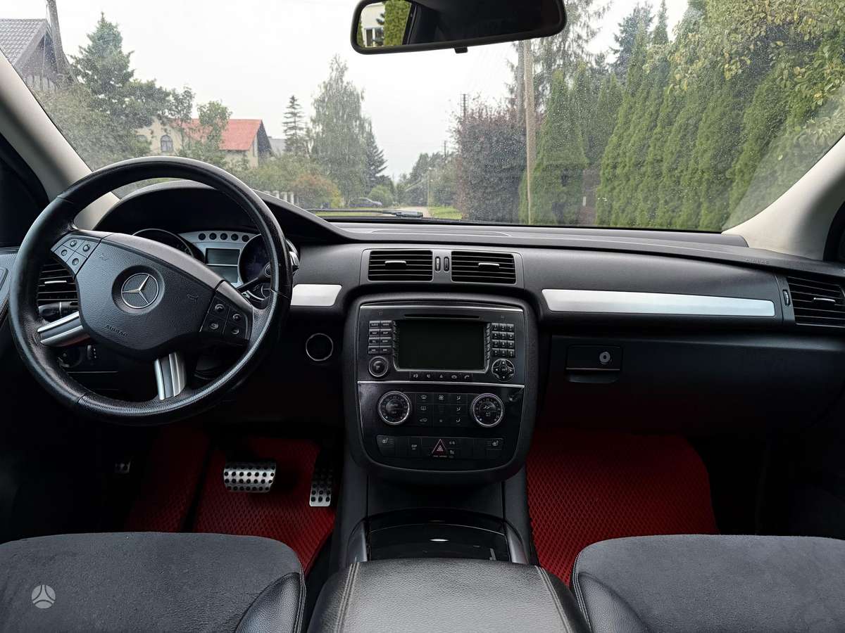 Mercedes-Benz R320 2009 — photo 20
