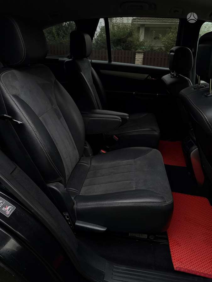 Mercedes-Benz R320 2009 — photo 23