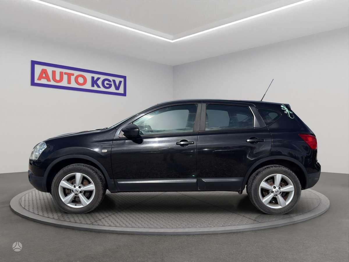 Nissan Qashqai 2008 — rear view